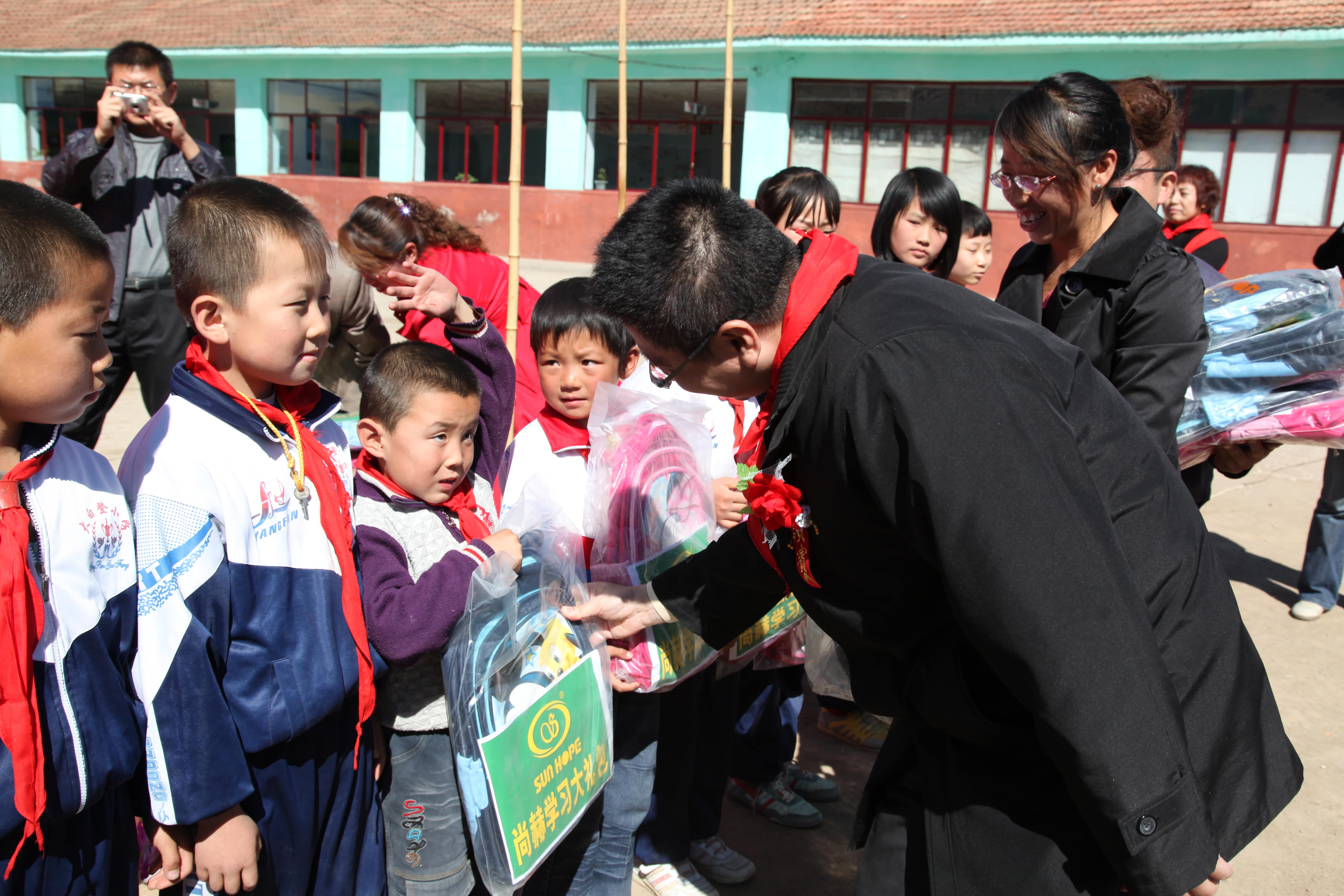 第11所 大同市大白登星空平台-星空(中国)一站式服务平台
渠腊梅小学